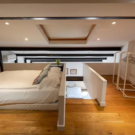 Du Roi De Rome - Hypercentre * Ajaccio (Corsica)